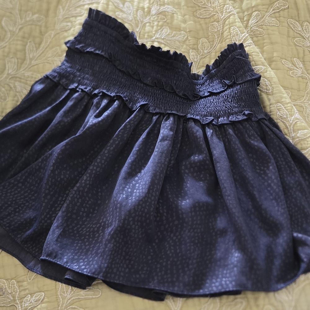 Mustard Seed Navy Skirt w/shorts Size Small